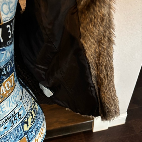 Faux Fur Sweater Vest L - Picture 6 of 6